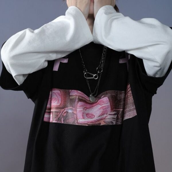 A stylish Harajuku-inspired t-shirt for students, available in black and white.